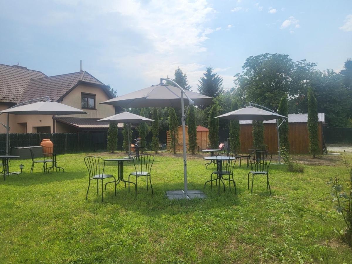 The Castle Suites & Apartment - Free Parking - (Adults Only) Krakow Exterior photo